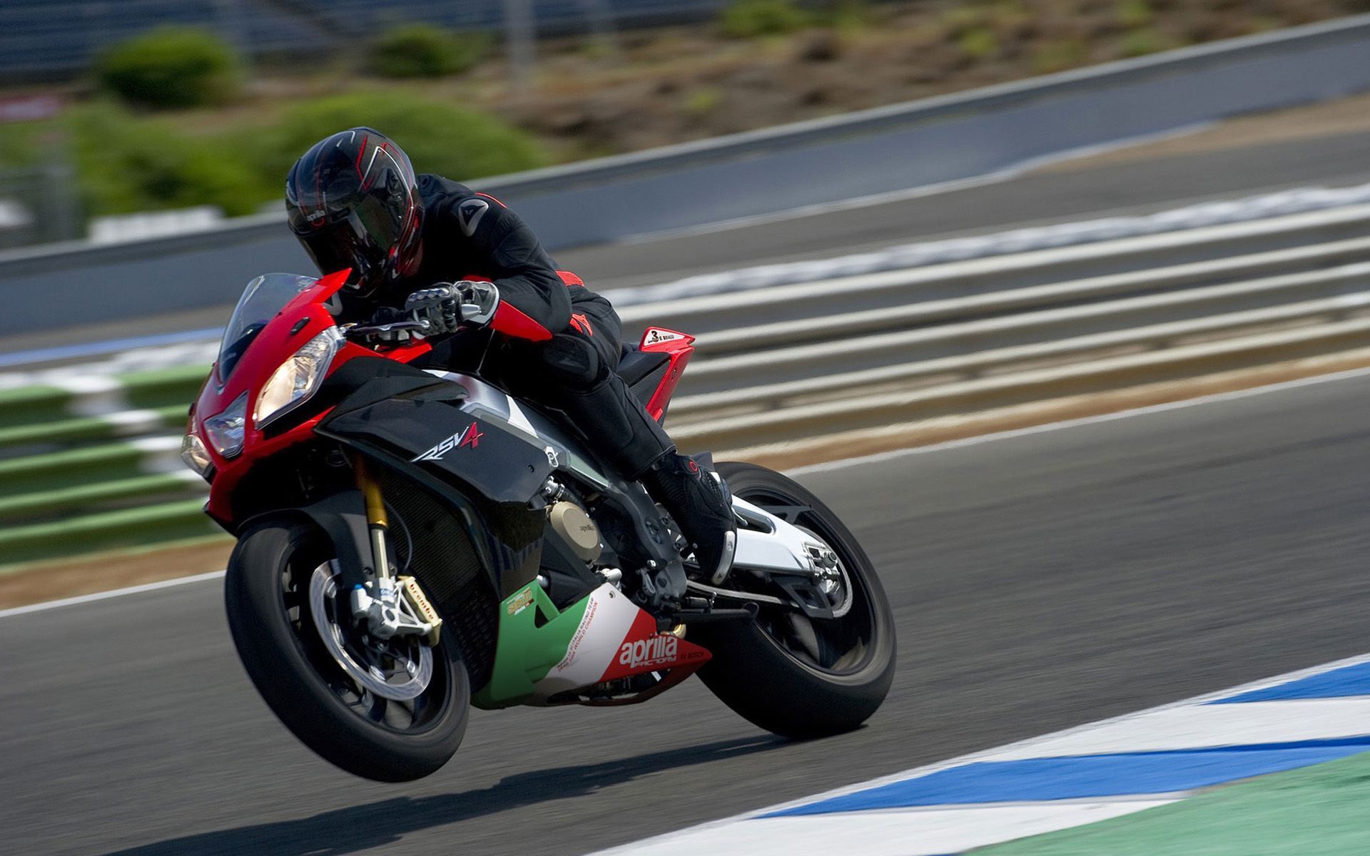 Aprilia Rsv4